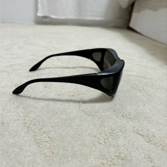 sunglasses - Picture 3 of 4